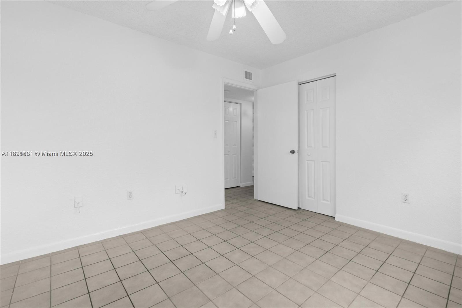 LAGO AZUL CONDO - Residential Lease