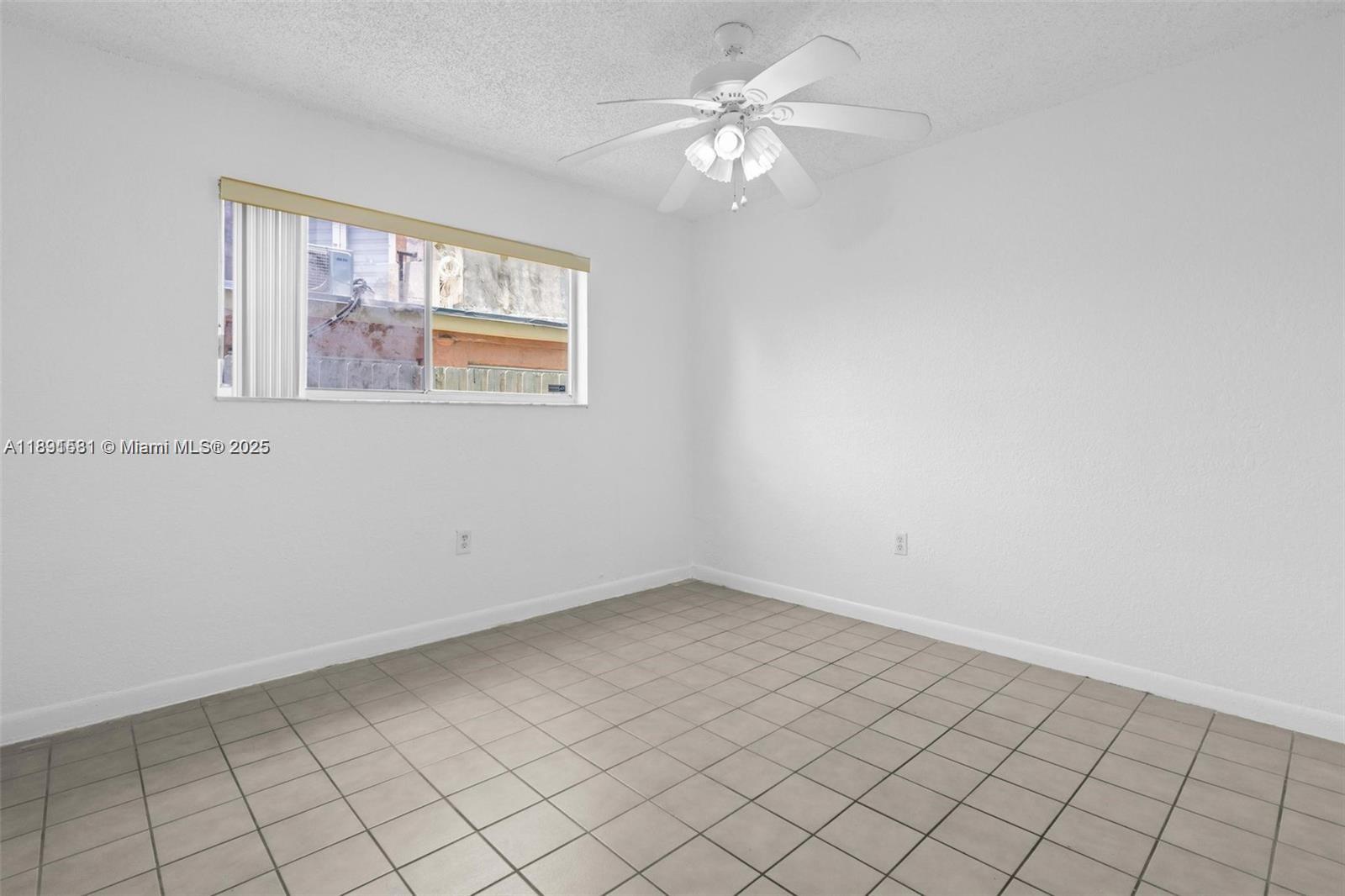 LAGO AZUL CONDO - Residential Lease