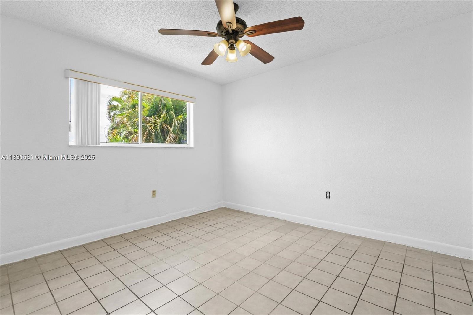 LAGO AZUL CONDO - Residential Lease
