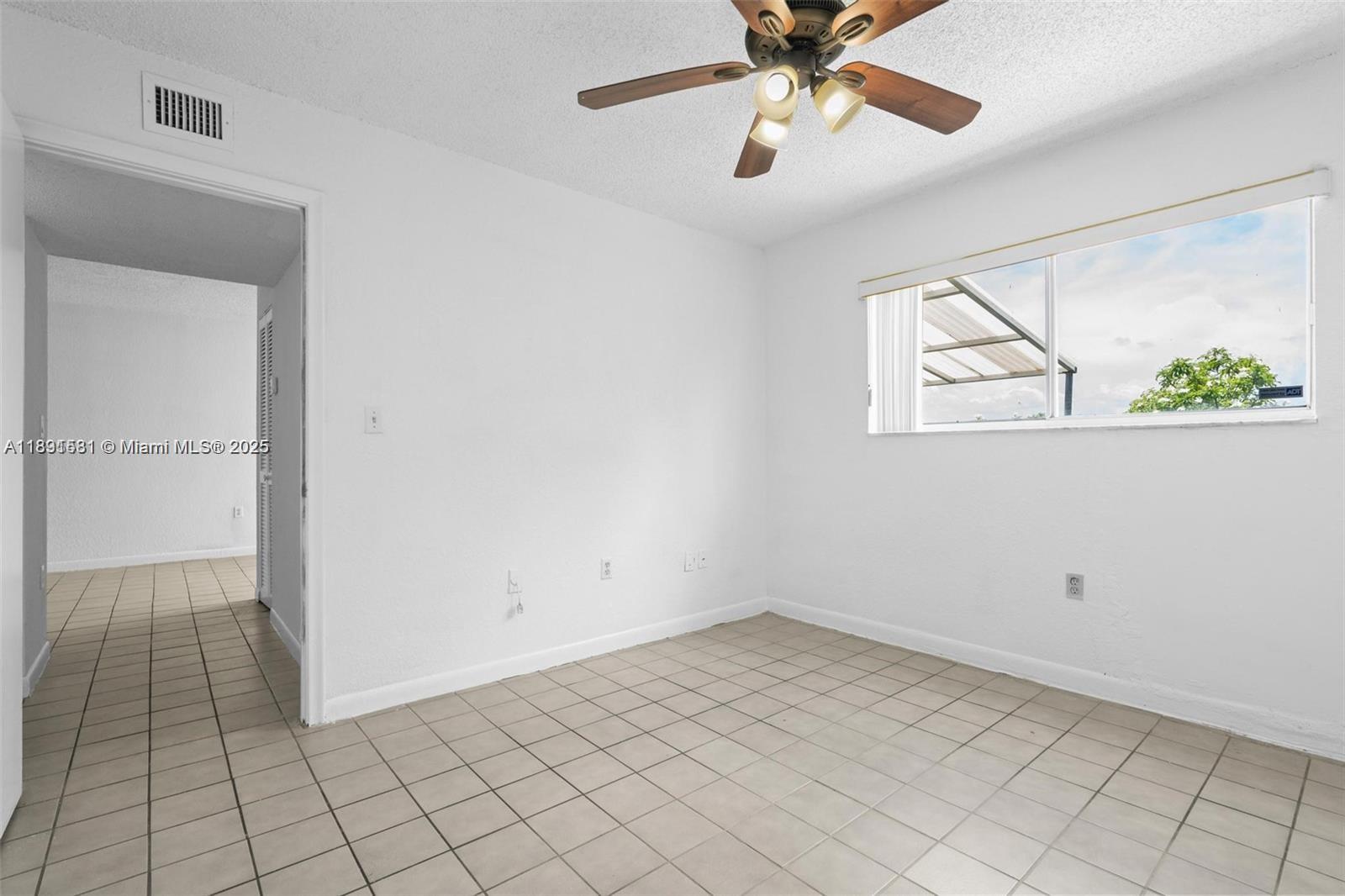 LAGO AZUL CONDO - Residential Lease