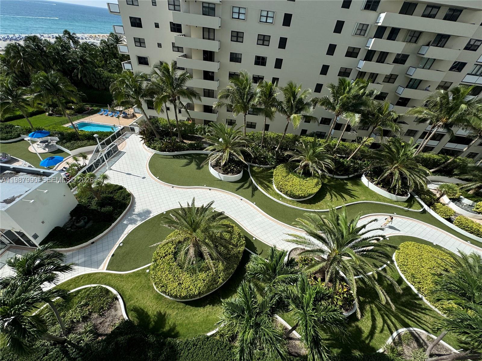 THE DECOPLAGE CONDO - Residential Lease