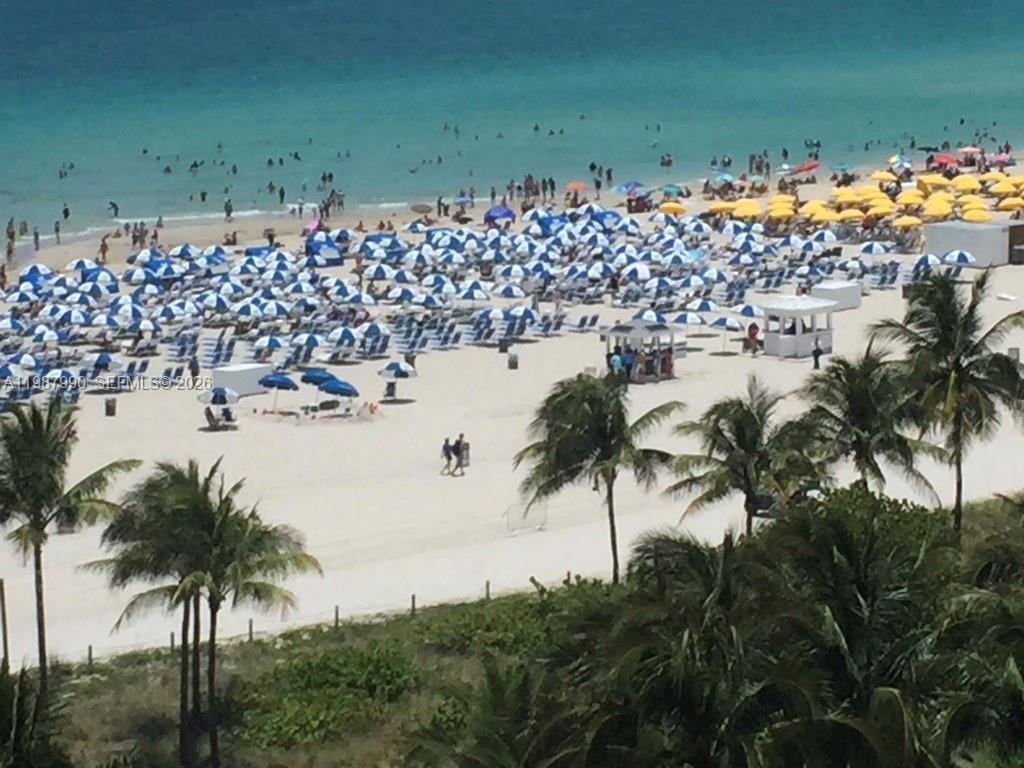 THE DECOPLAGE CONDO - Residential Lease