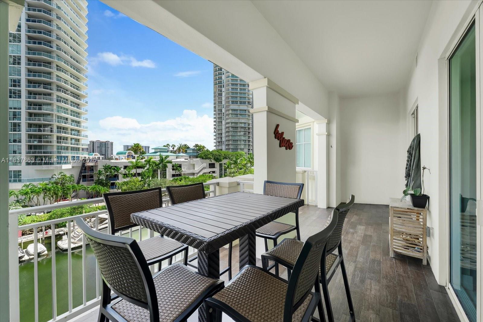 ST TROPEZ ON THE BAY II C - Residential