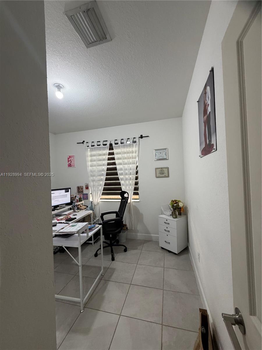 PINE ISLE - Residential