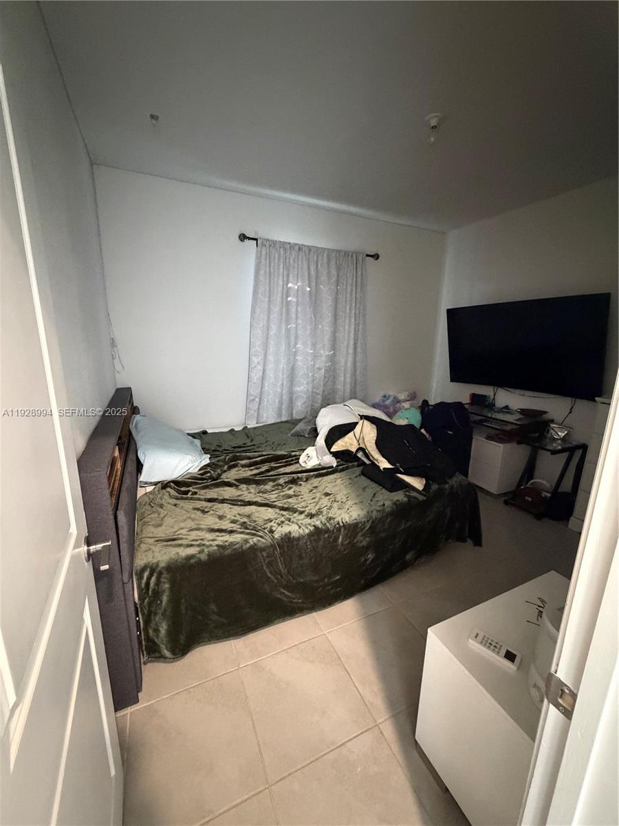 PINE ISLE - Residential