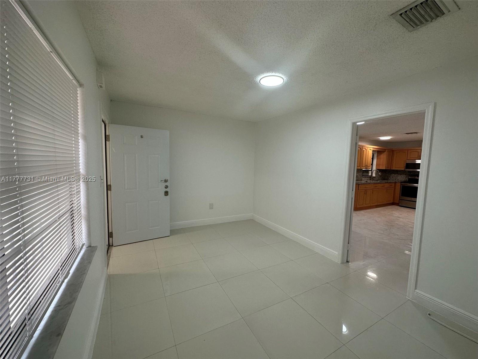 SUNLAND HOMES - Residential Lease