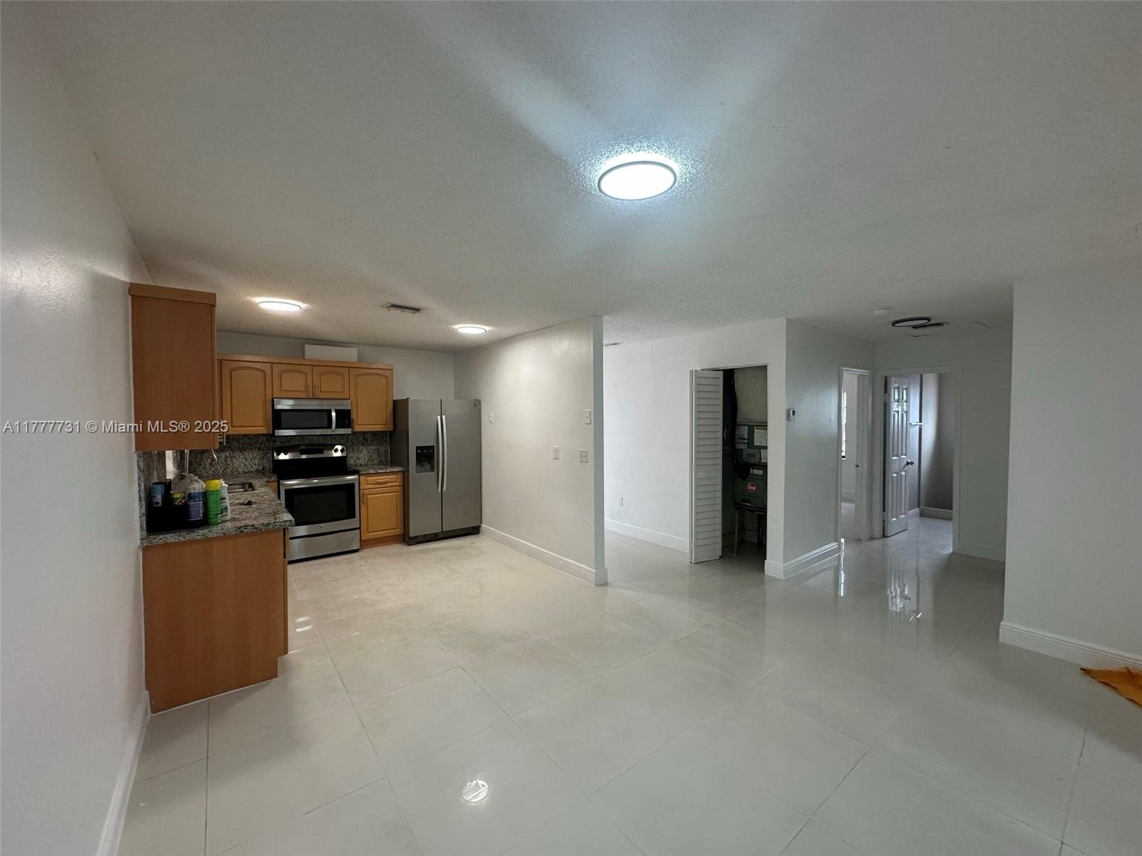 SUNLAND HOMES - Residential Lease