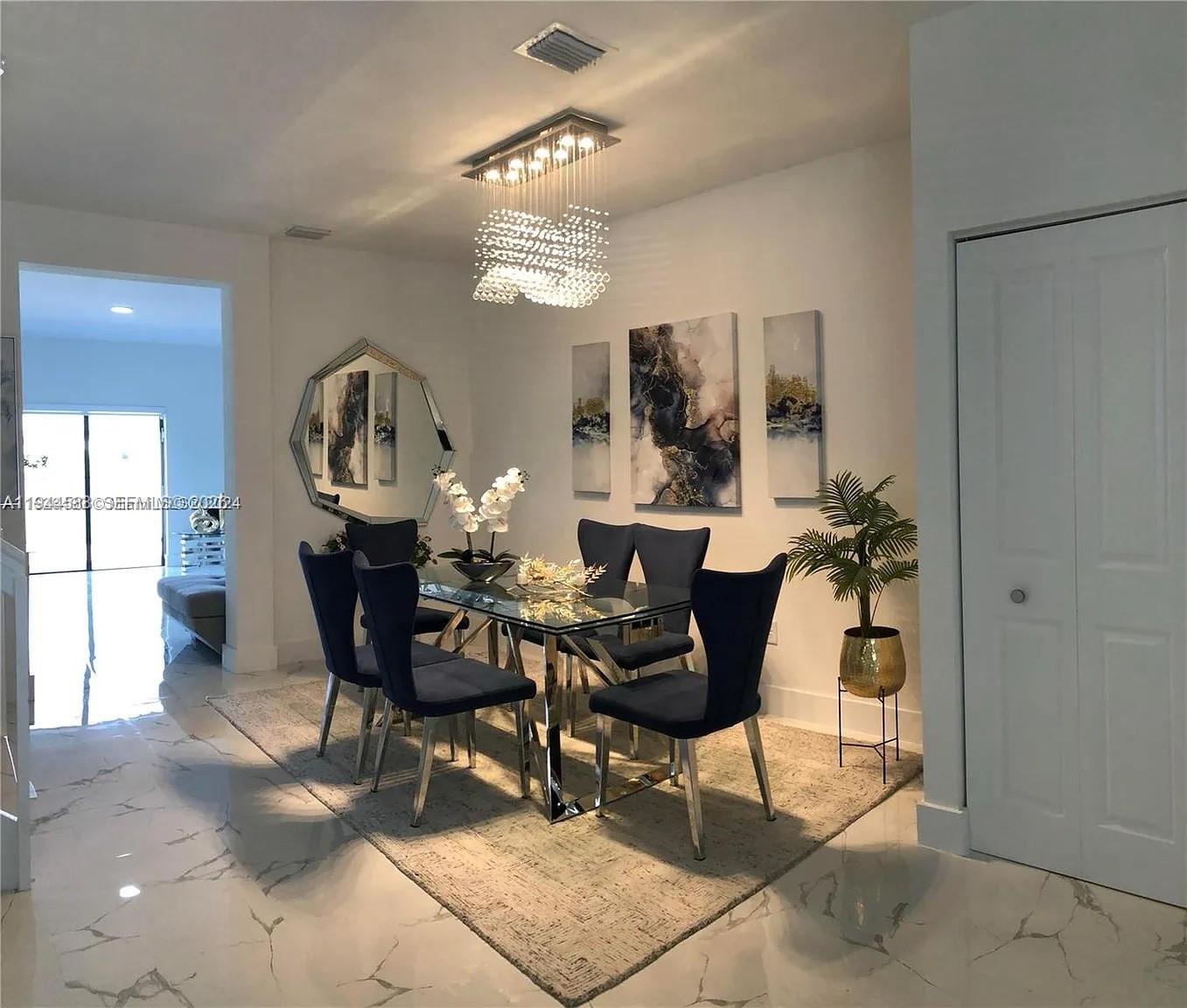 ENCLAVE SOUTH PHASE 2 - Residential