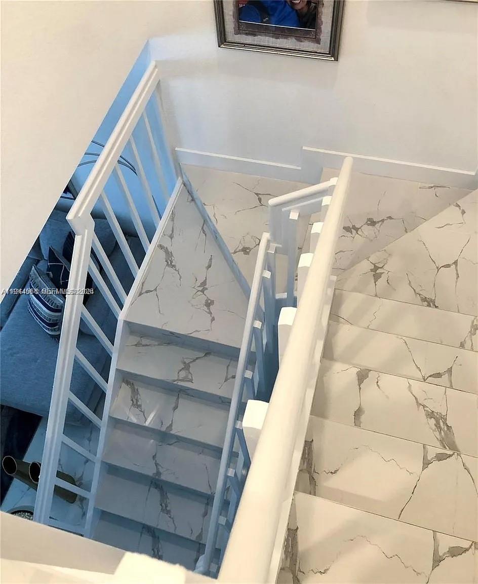 ENCLAVE SOUTH PHASE 2 - Residential