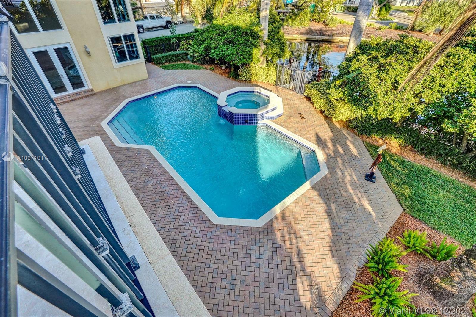 BAY COLONY SEC OF LANDING - Residential