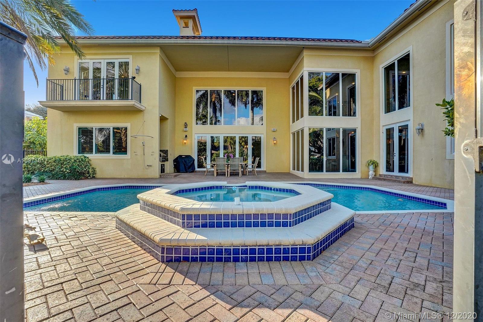 BAY COLONY SEC OF LANDING - Residential