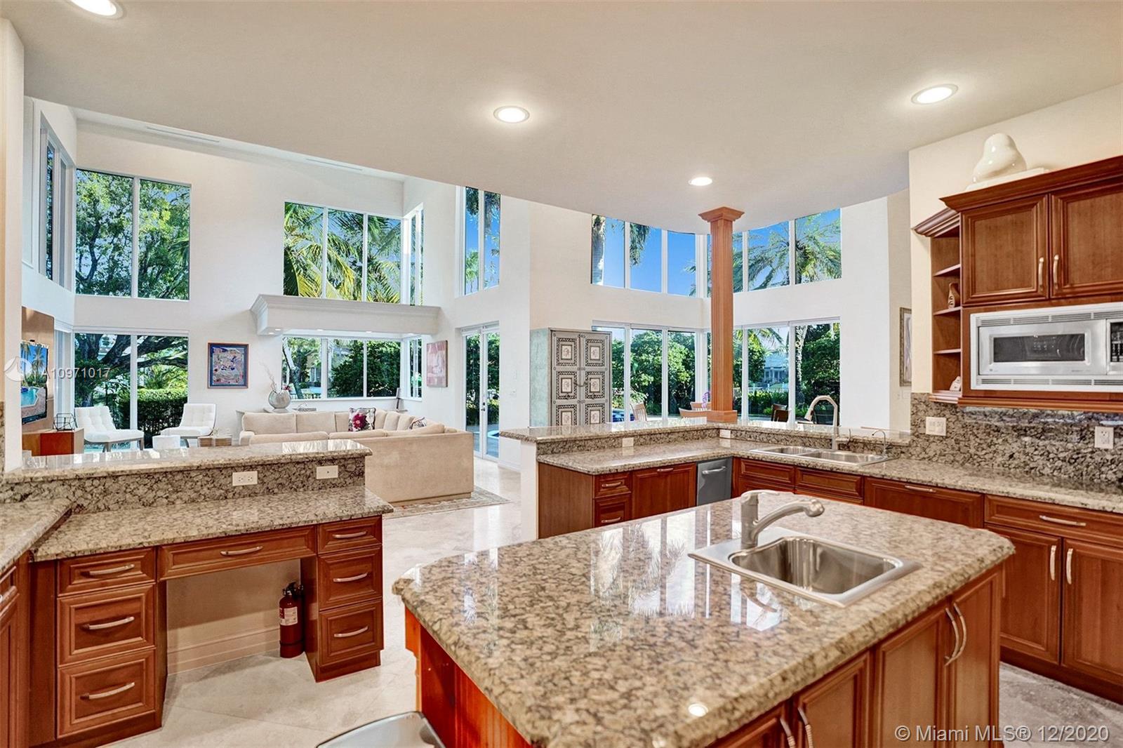 BAY COLONY SEC OF LANDING - Residential