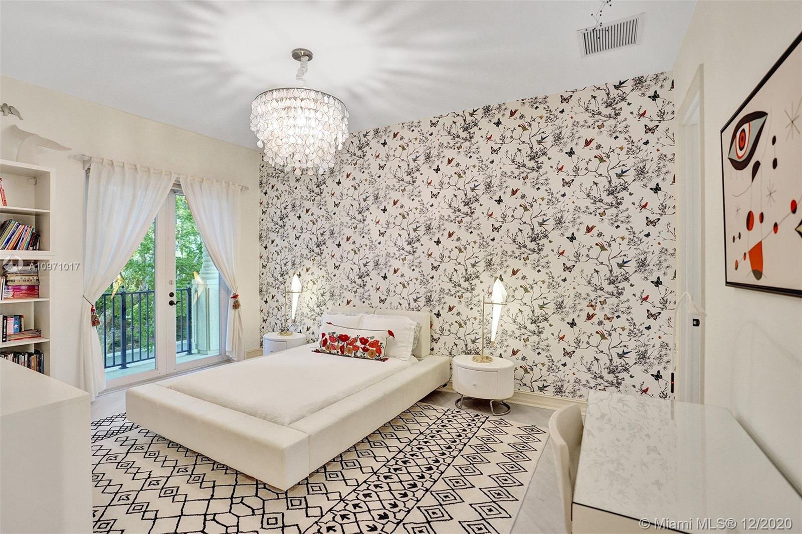 BAY COLONY SEC OF LANDING - Residential