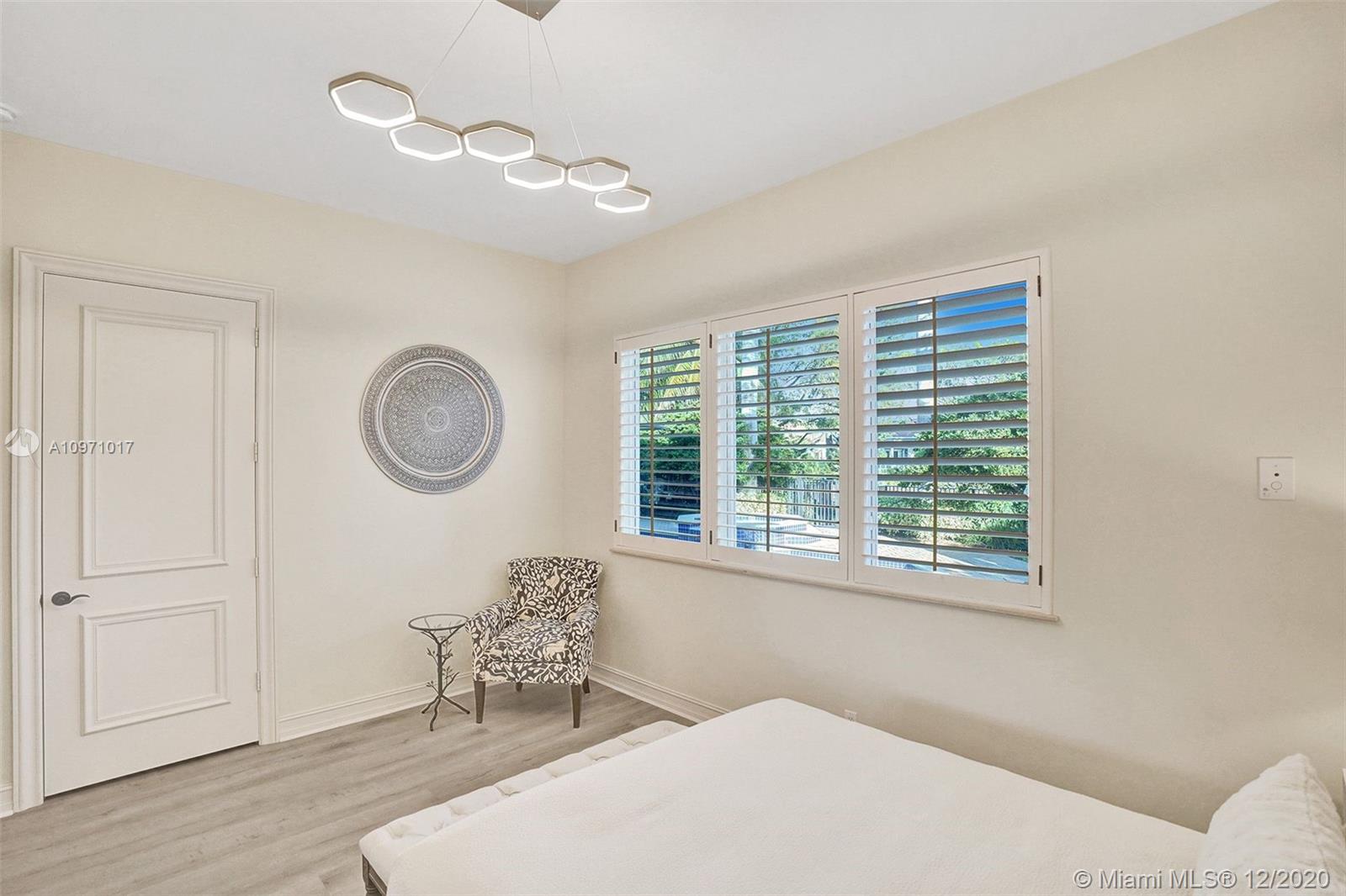 BAY COLONY SEC OF LANDING - Residential