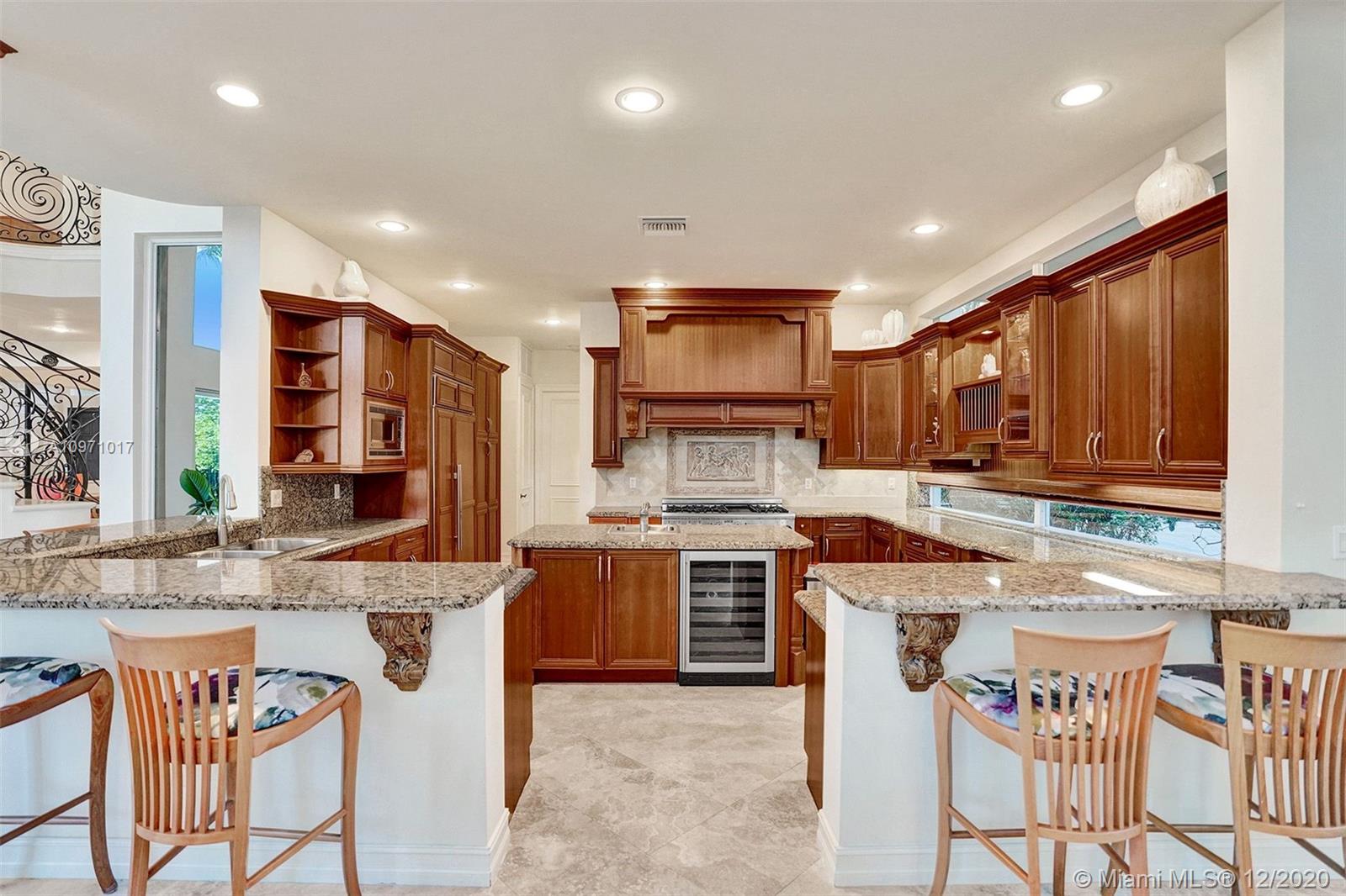 BAY COLONY SEC OF LANDING - Residential