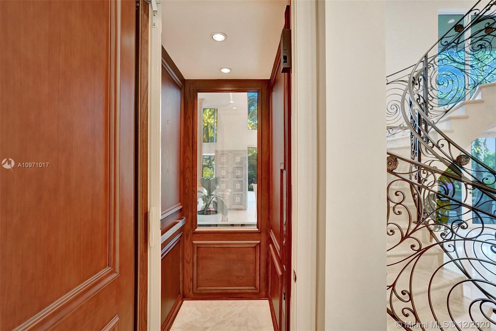 BAY COLONY SEC OF LANDING - Residential