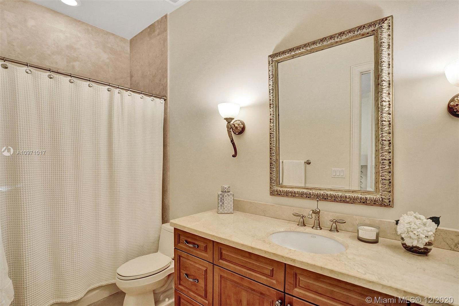 BAY COLONY SEC OF LANDING - Residential