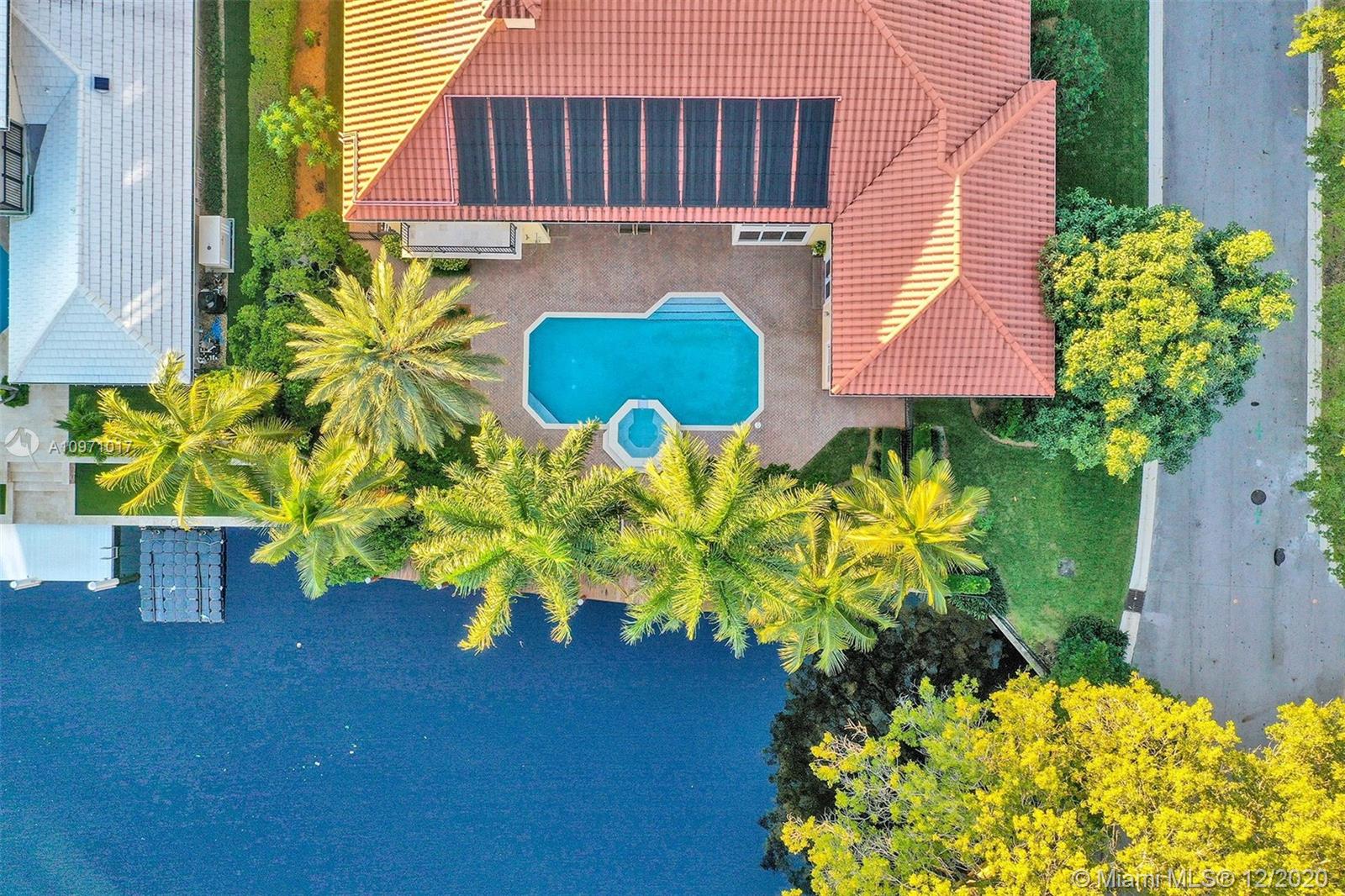 BAY COLONY SEC OF LANDING - Residential