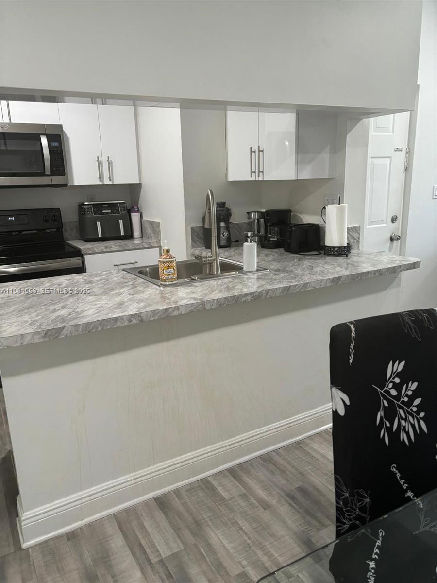 ANTIGUA AT CNTRY CLUBOF M - Residential Lease