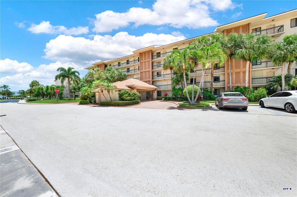 Photo of 2601 Marina Isle Way #304, Jupiter, FL 33477 (MLS # A11417613)