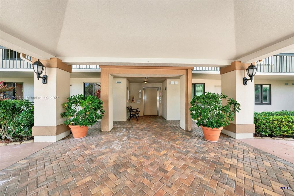 Photo of 2601 Marina Isle Way #304, Jupiter, FL 33477 (MLS # A11417613)