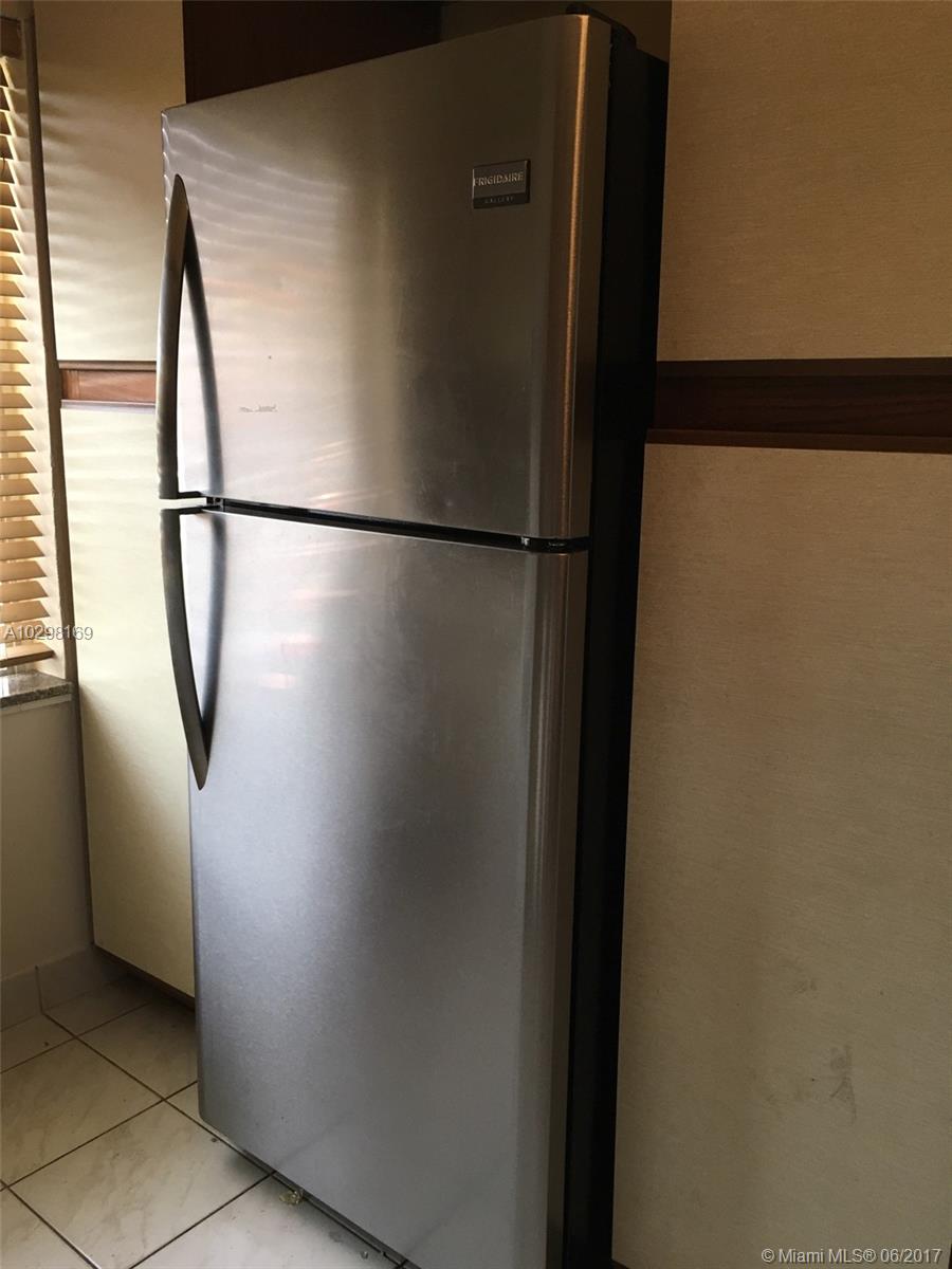 LAS OLAS BY THE SEA EXT - Residential