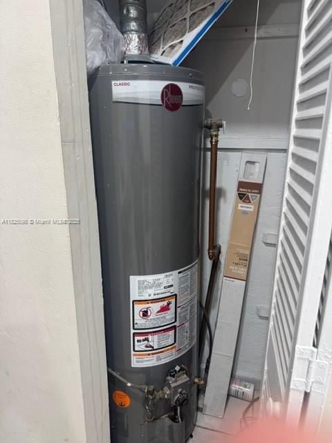 HOLLYWOOD - Residential Income