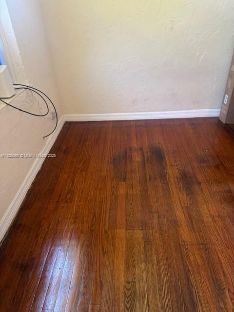 HOLLYWOOD - Residential Income