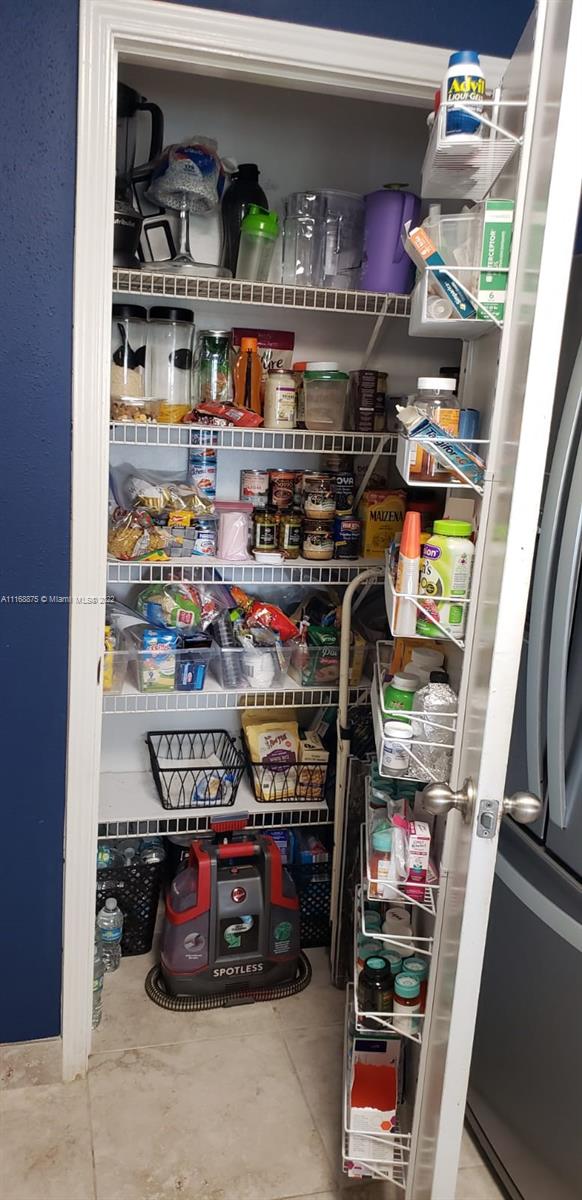 SAILBOAT POINTE CONDO - Residential Lease