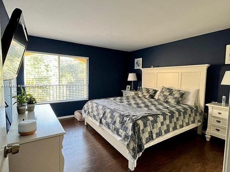 SAILBOAT POINTE CONDO - Residential Lease