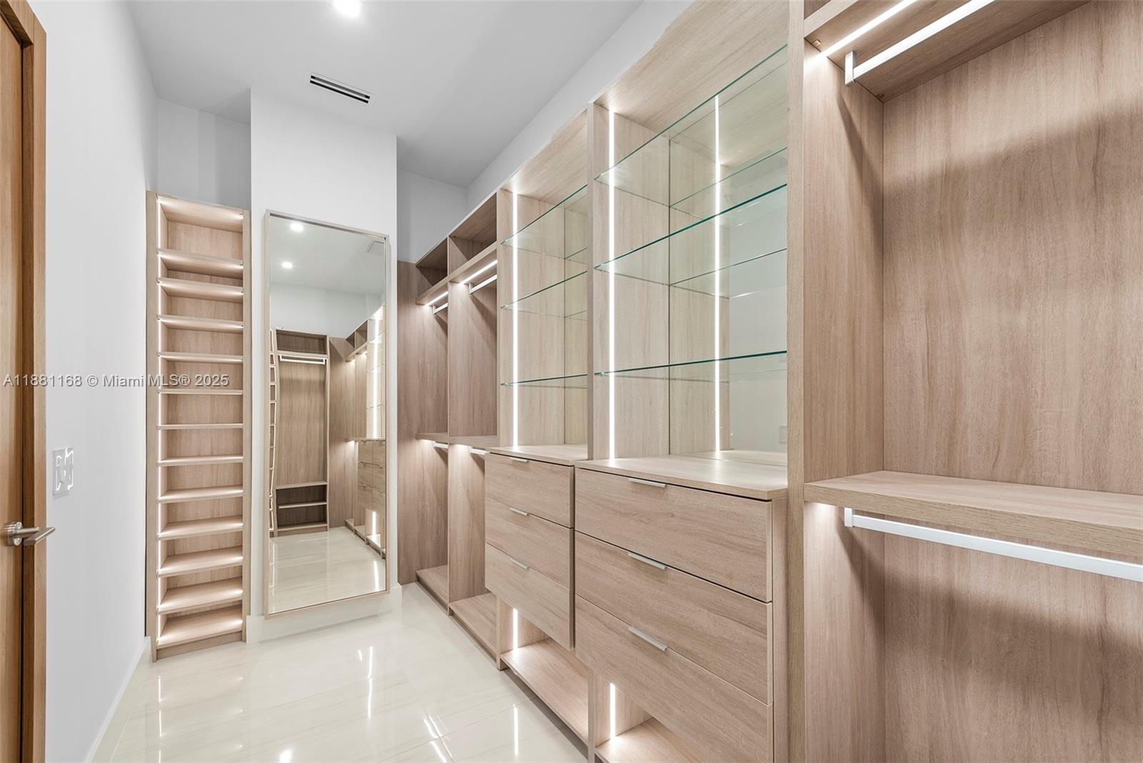 GRAN PARAISO CONDO - Residential Lease