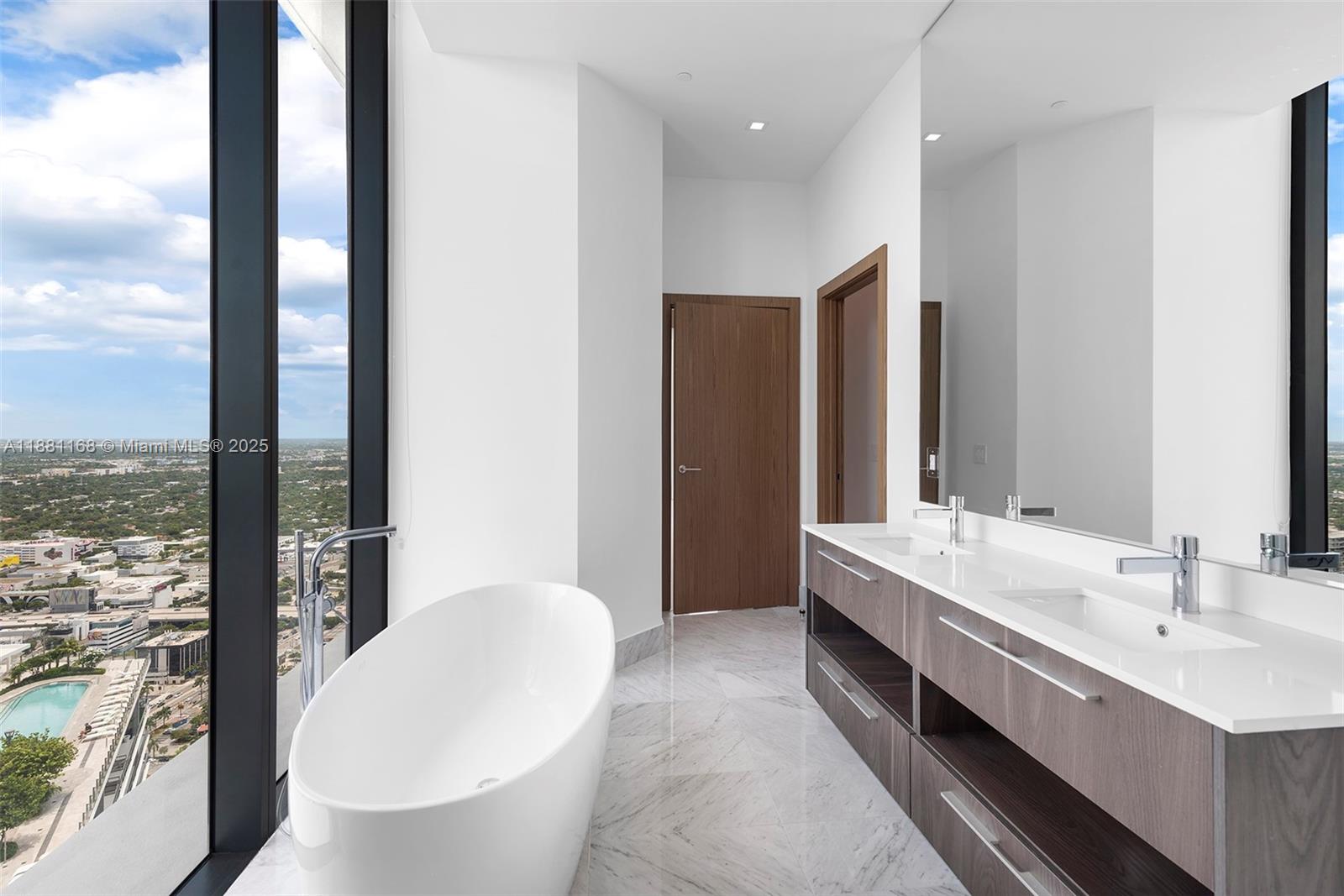 GRAN PARAISO CONDO - Residential Lease