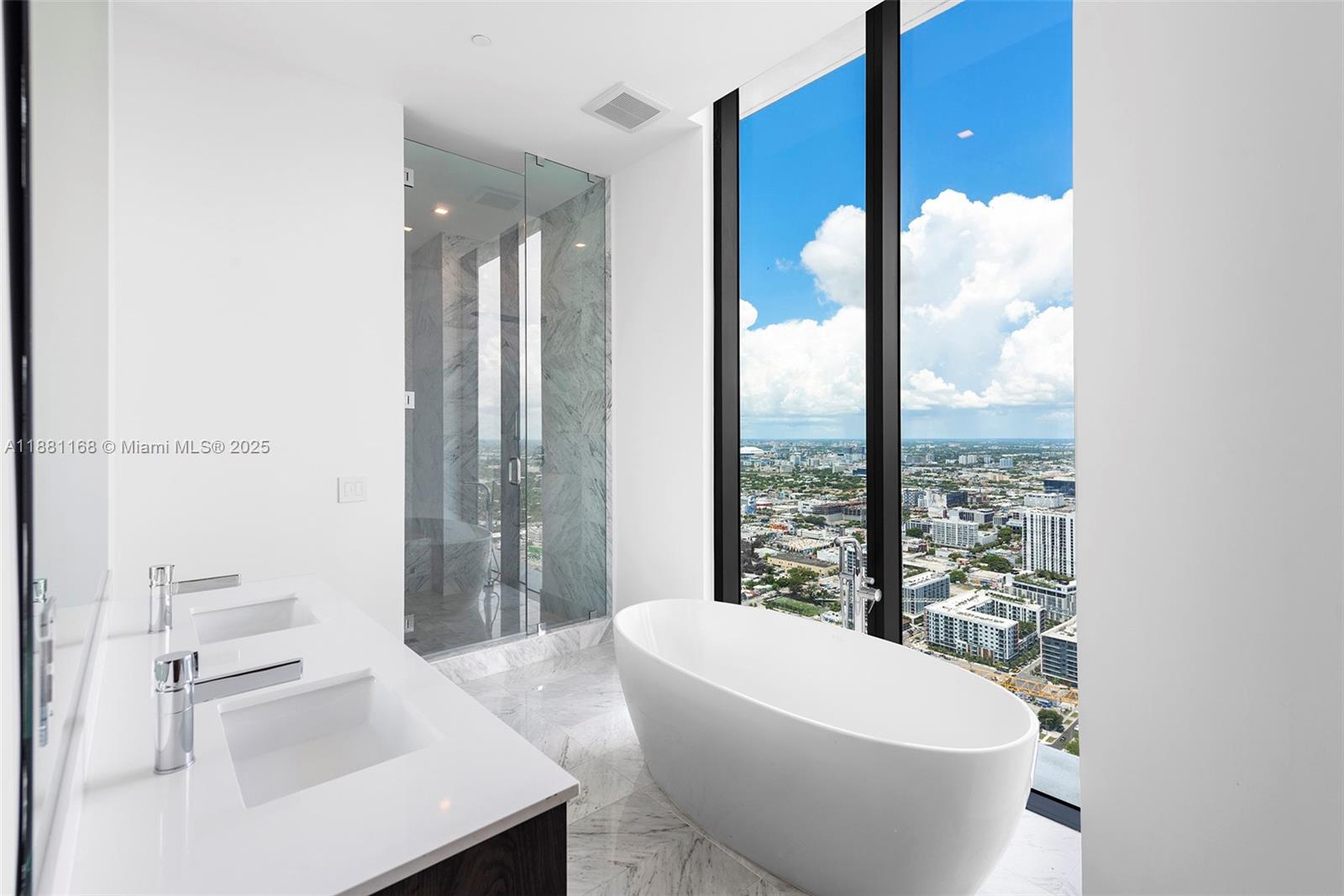 GRAN PARAISO CONDO - Residential Lease