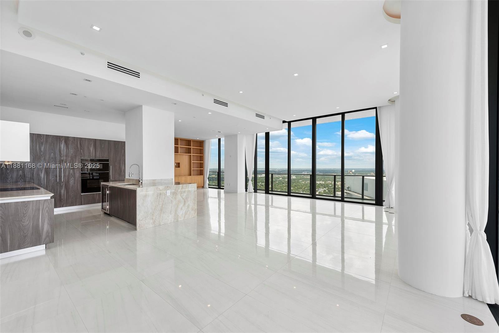 GRAN PARAISO CONDO - Residential Lease