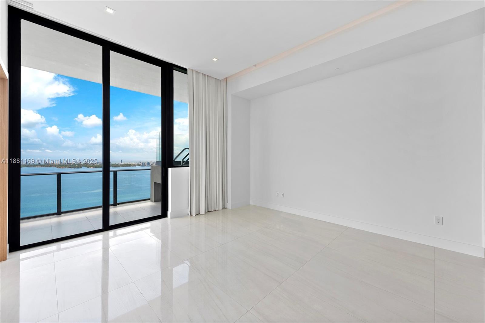 GRAN PARAISO CONDO - Residential Lease