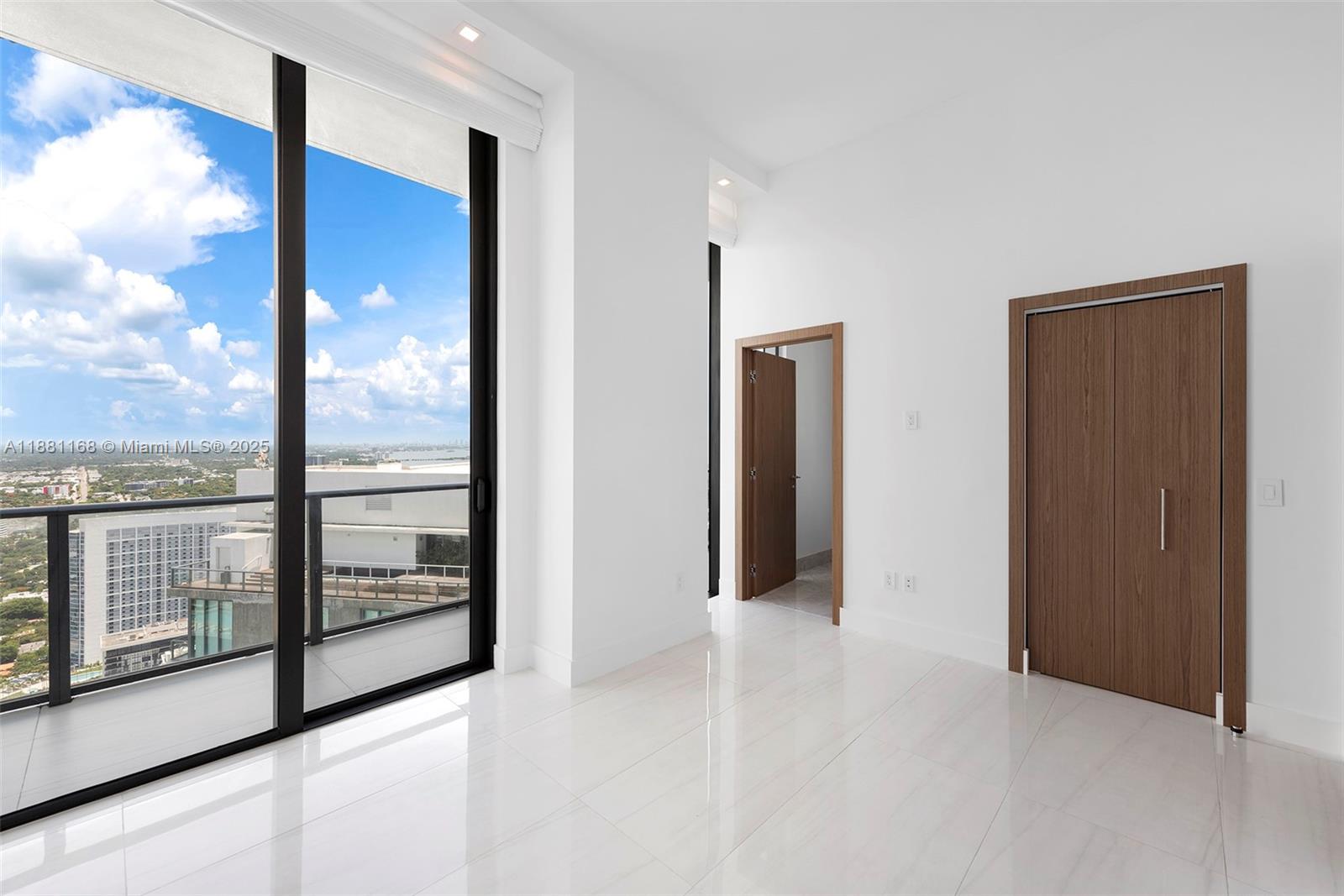 GRAN PARAISO CONDO - Residential Lease