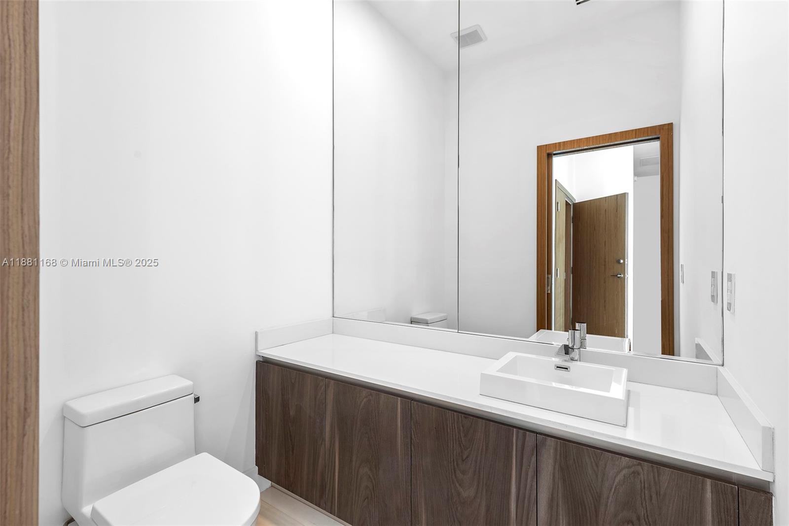 GRAN PARAISO CONDO - Residential Lease