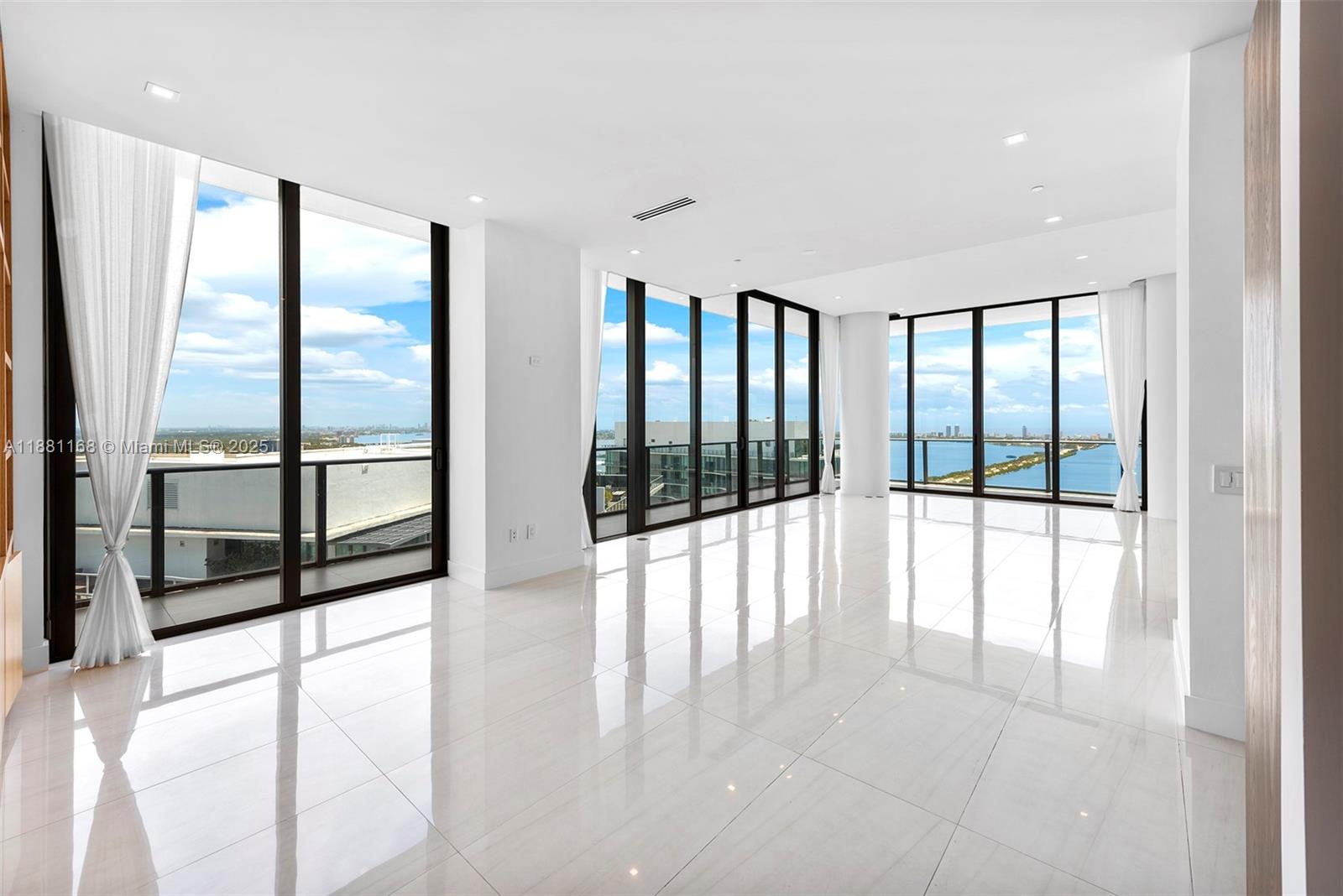 GRAN PARAISO CONDO - Residential Lease