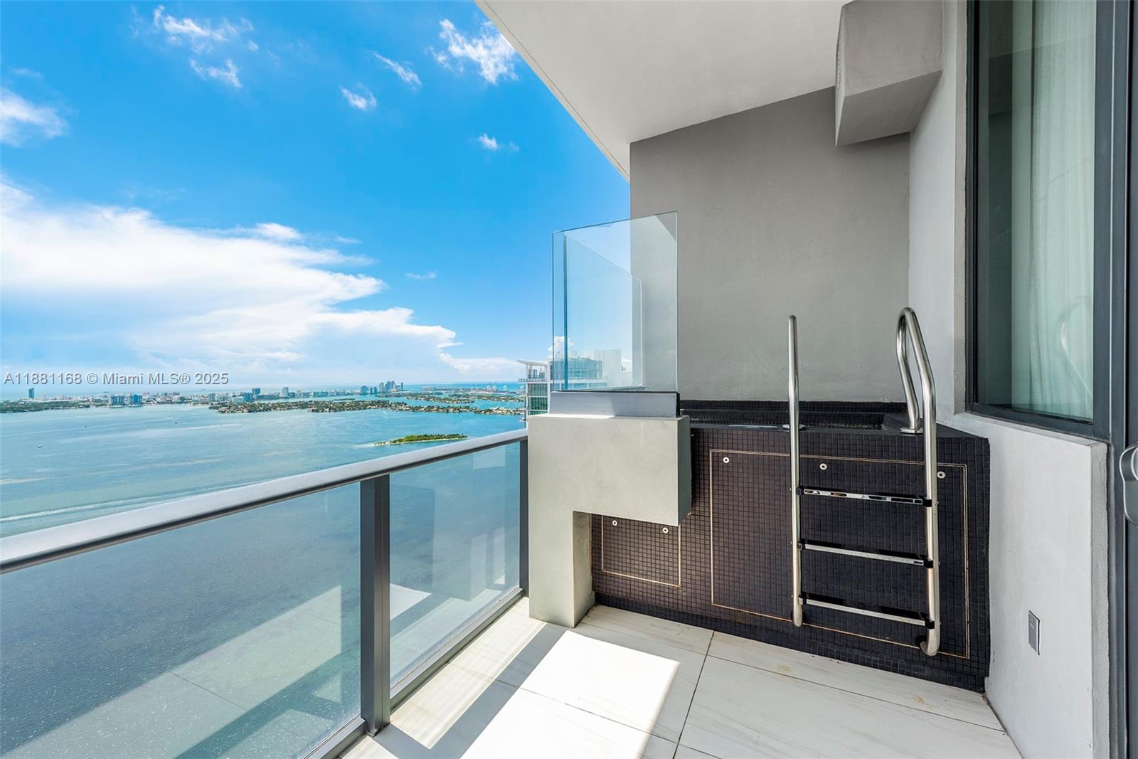 GRAN PARAISO CONDO - Residential Lease