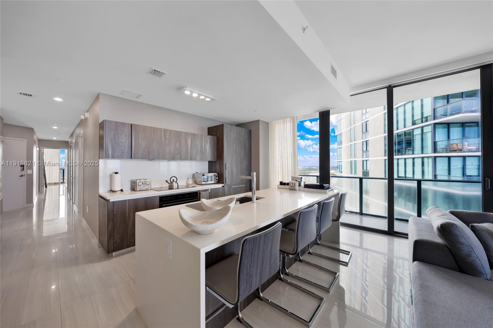 GRAN PARAISO CONDO - Residential Lease