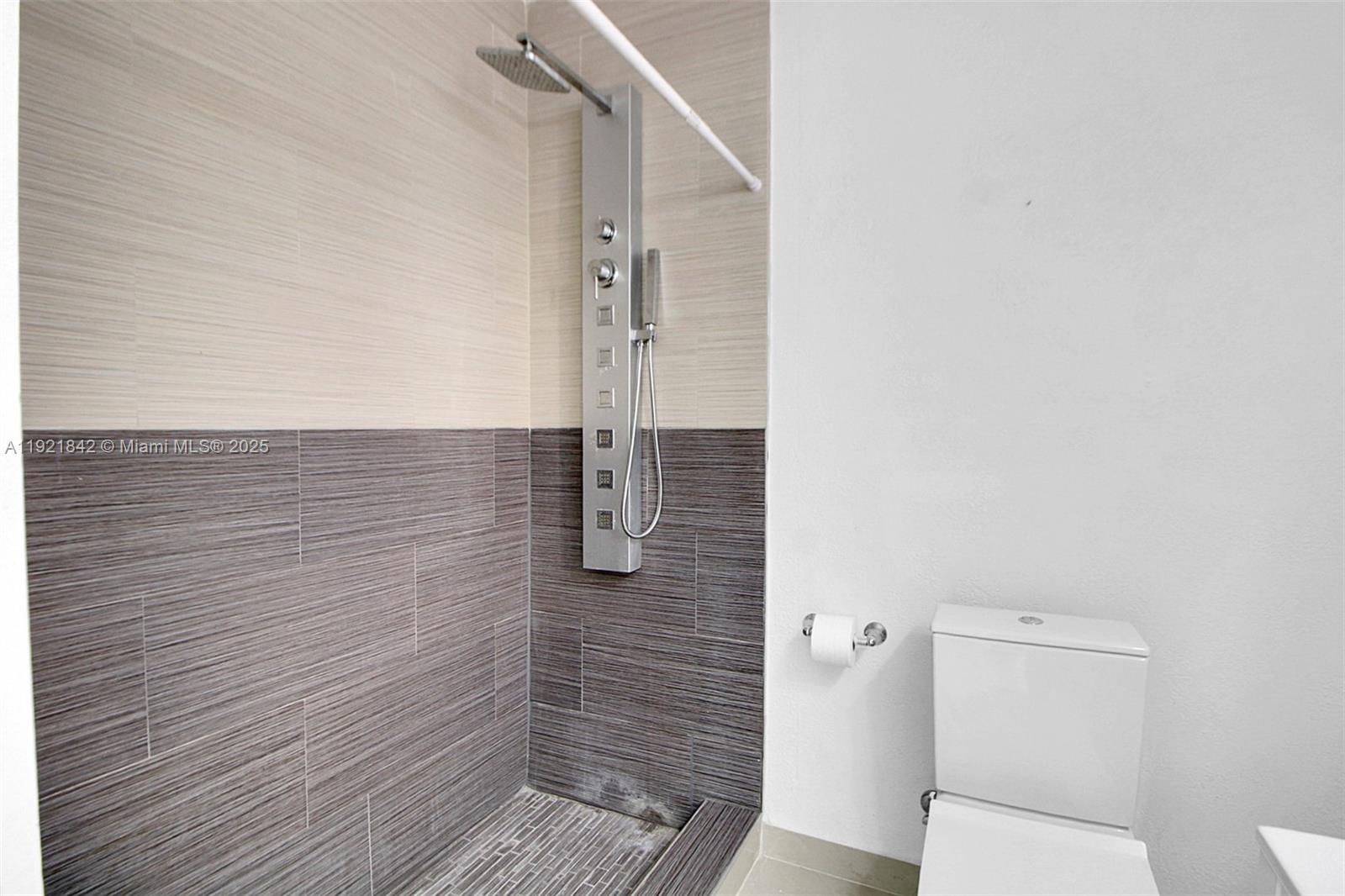 WESTWIND LAKES SEC 4 - Residential