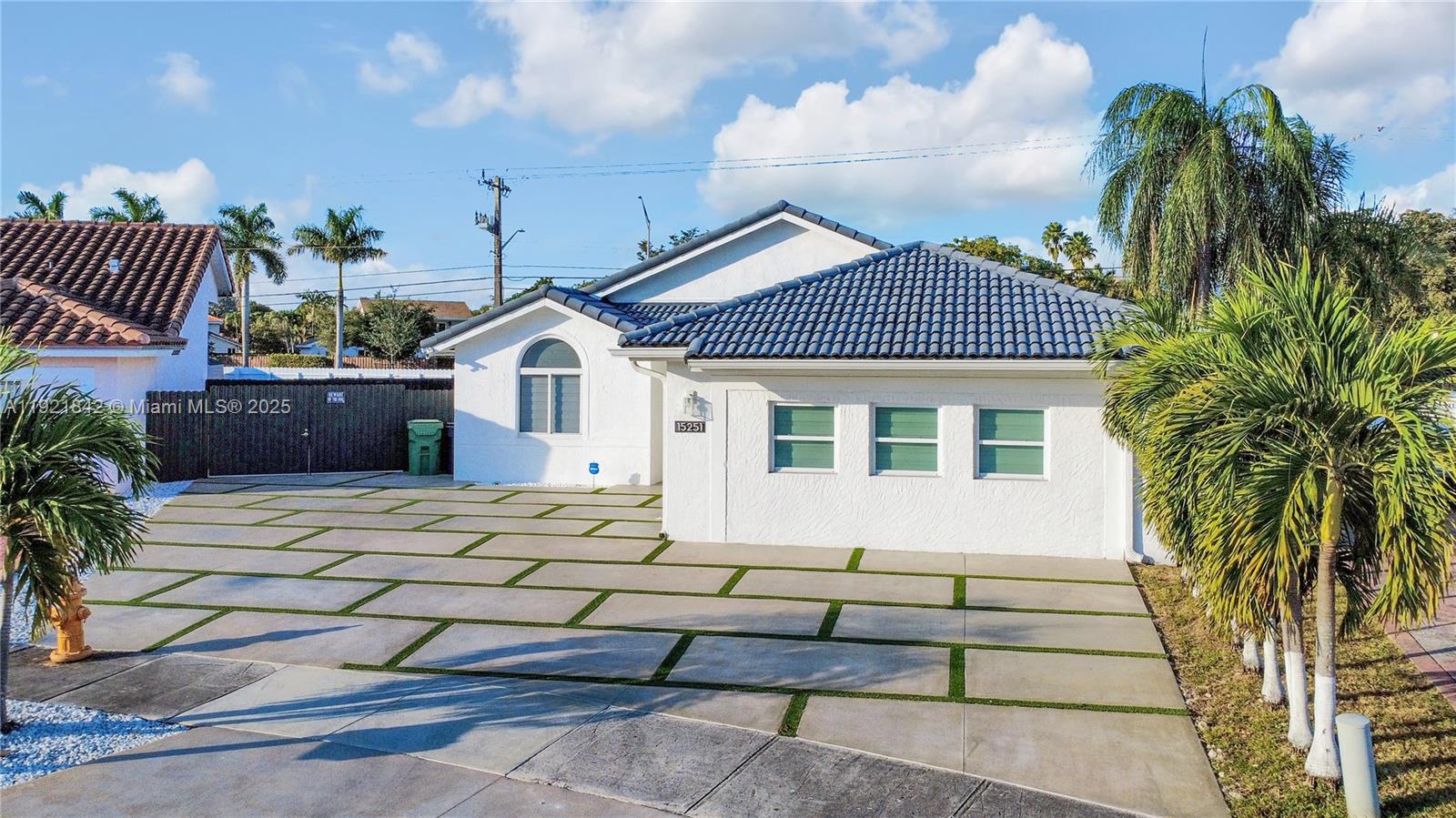 WESTWIND LAKES SEC 4 - Residential