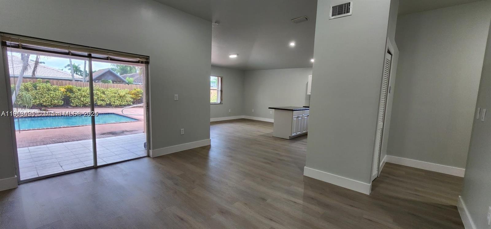 KENDALL FAMILY ESTATES PH - Residential Lease