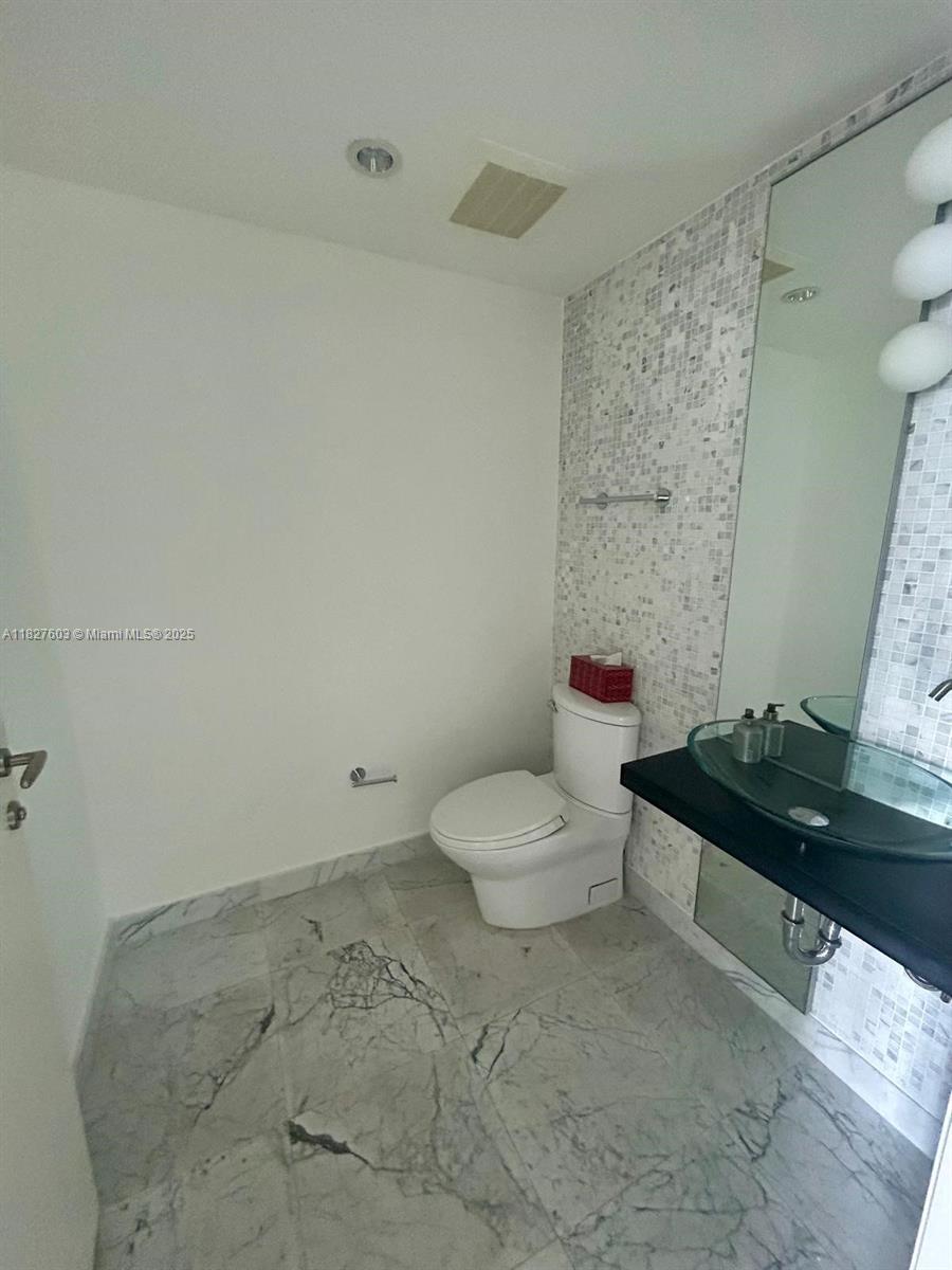 200 Biscayne Boulevard Way 4111