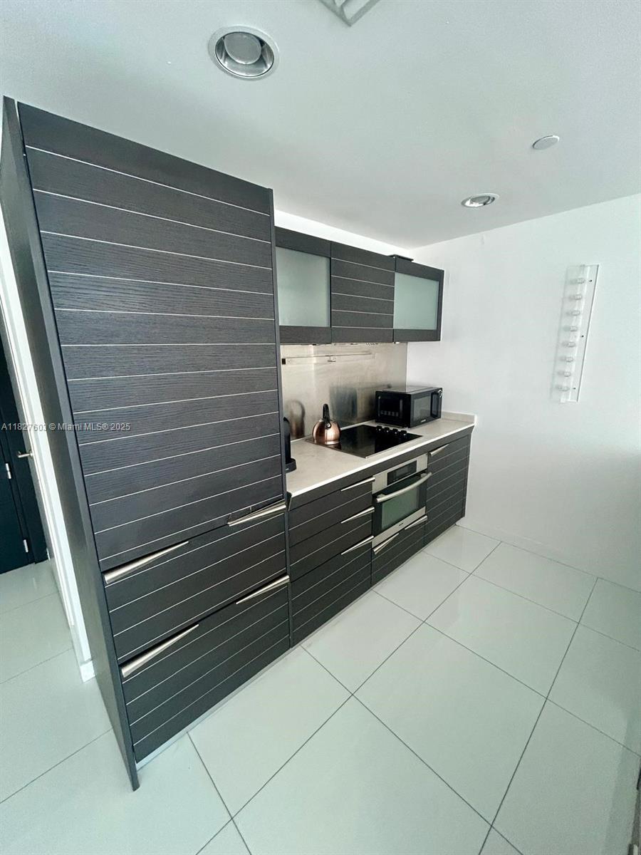 200 Biscayne Boulevard Way 4111