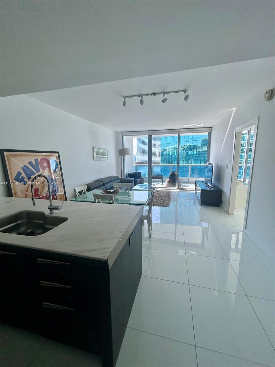 200 Biscayne Boulevard Way 4111