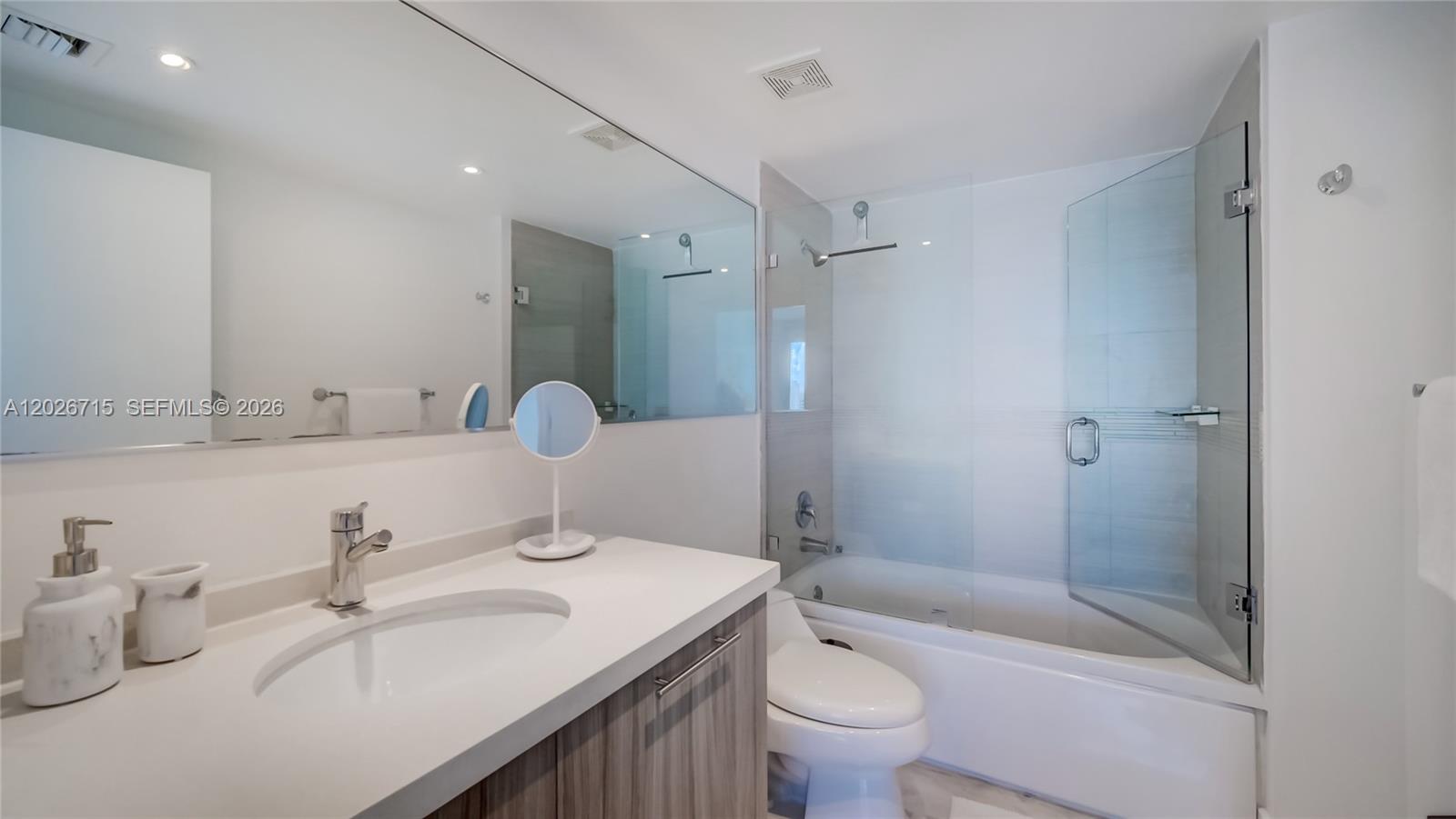 EDEN HOUSE CONDO - Residential