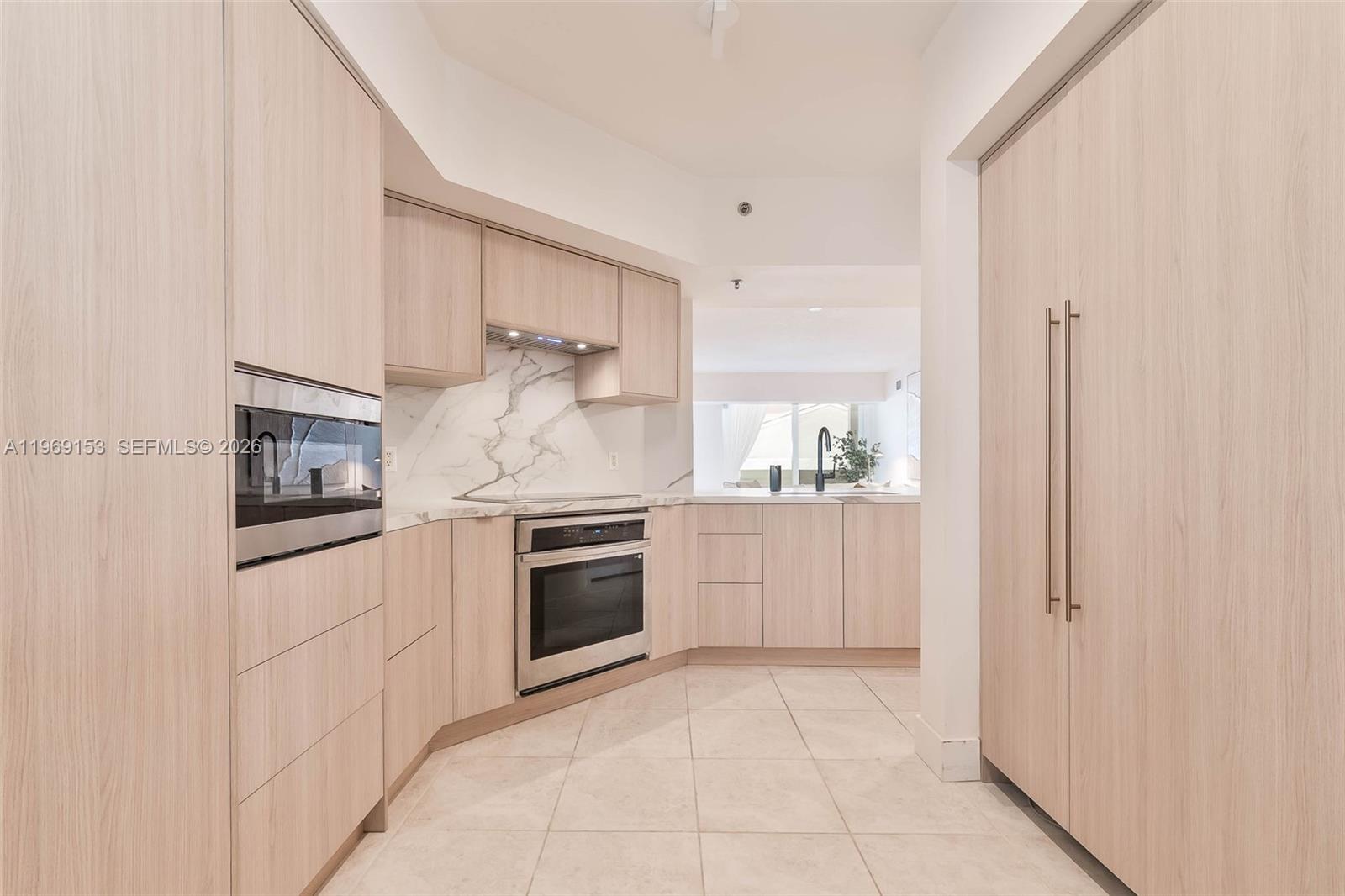 THE COURTS AT SOUTH BEACH - Residential Lease