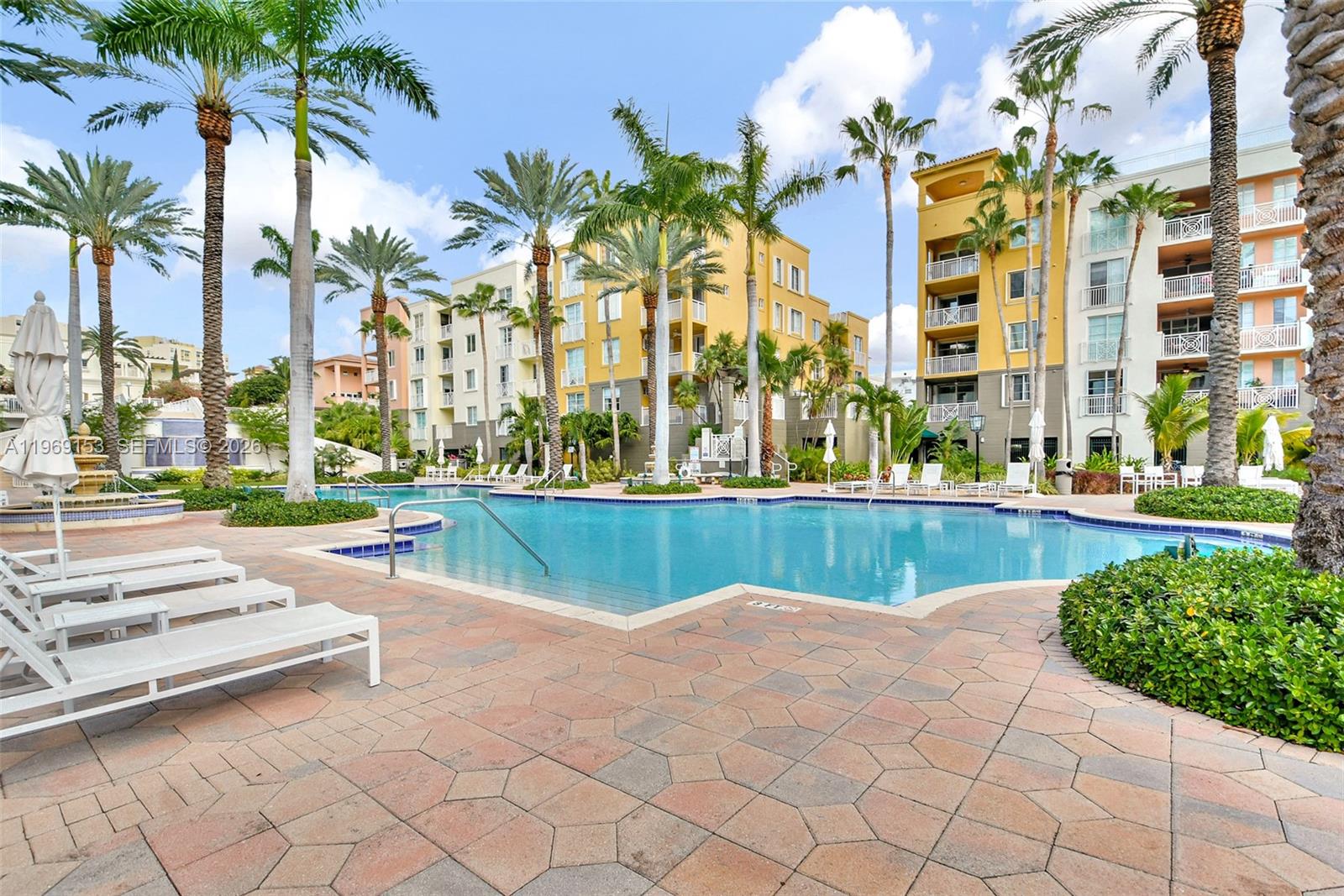 THE COURTS AT SOUTH BEACH - Residential Lease