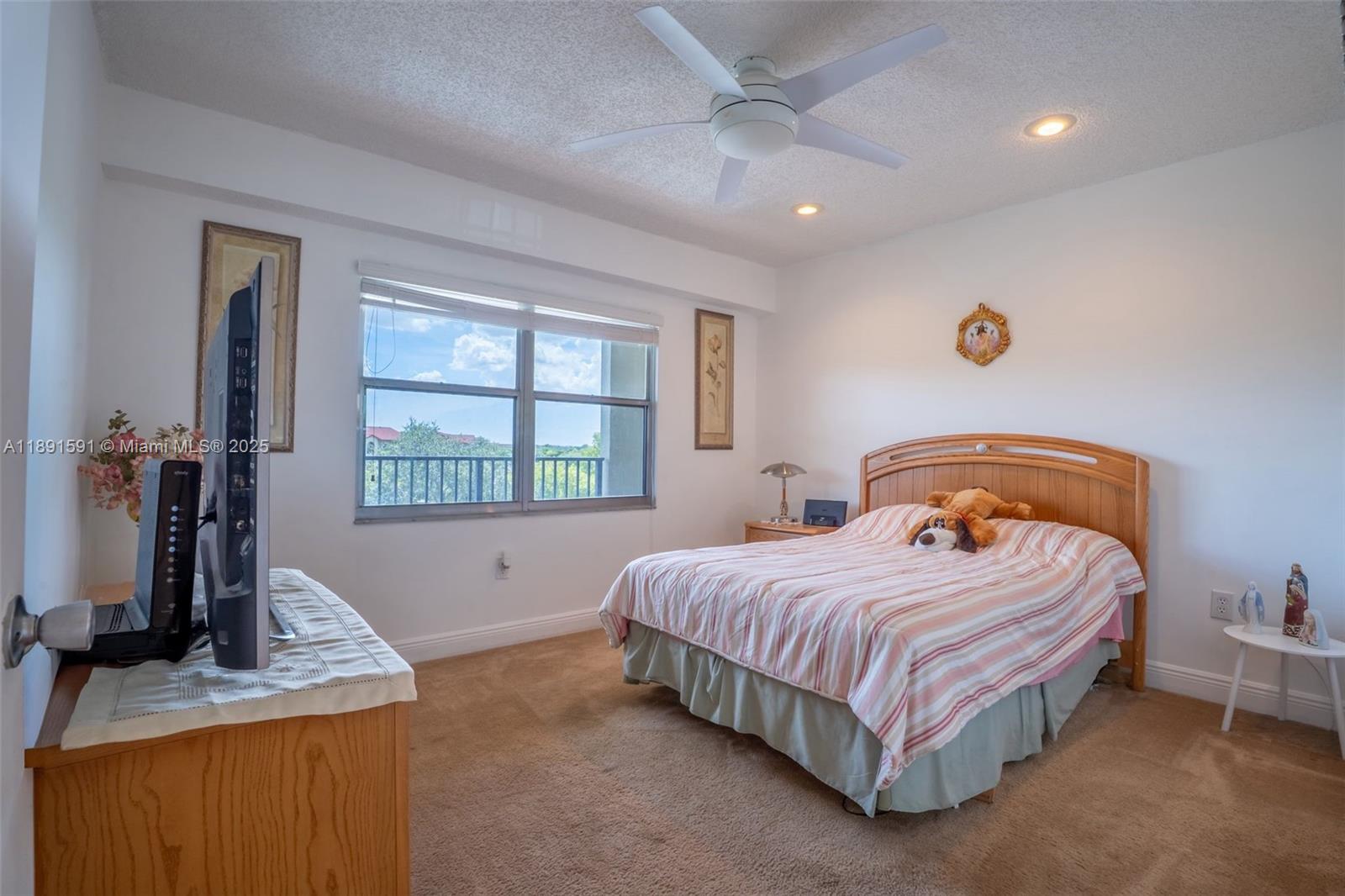 IVANHOE EAST AT CENTURY V - Residential